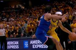 乐鱼体育-国际比赛日纽约尼克斯外线爆发——CBA常规赛节点到来，球迷炸锅，细节决定成败的简单介绍-乐鱼体育